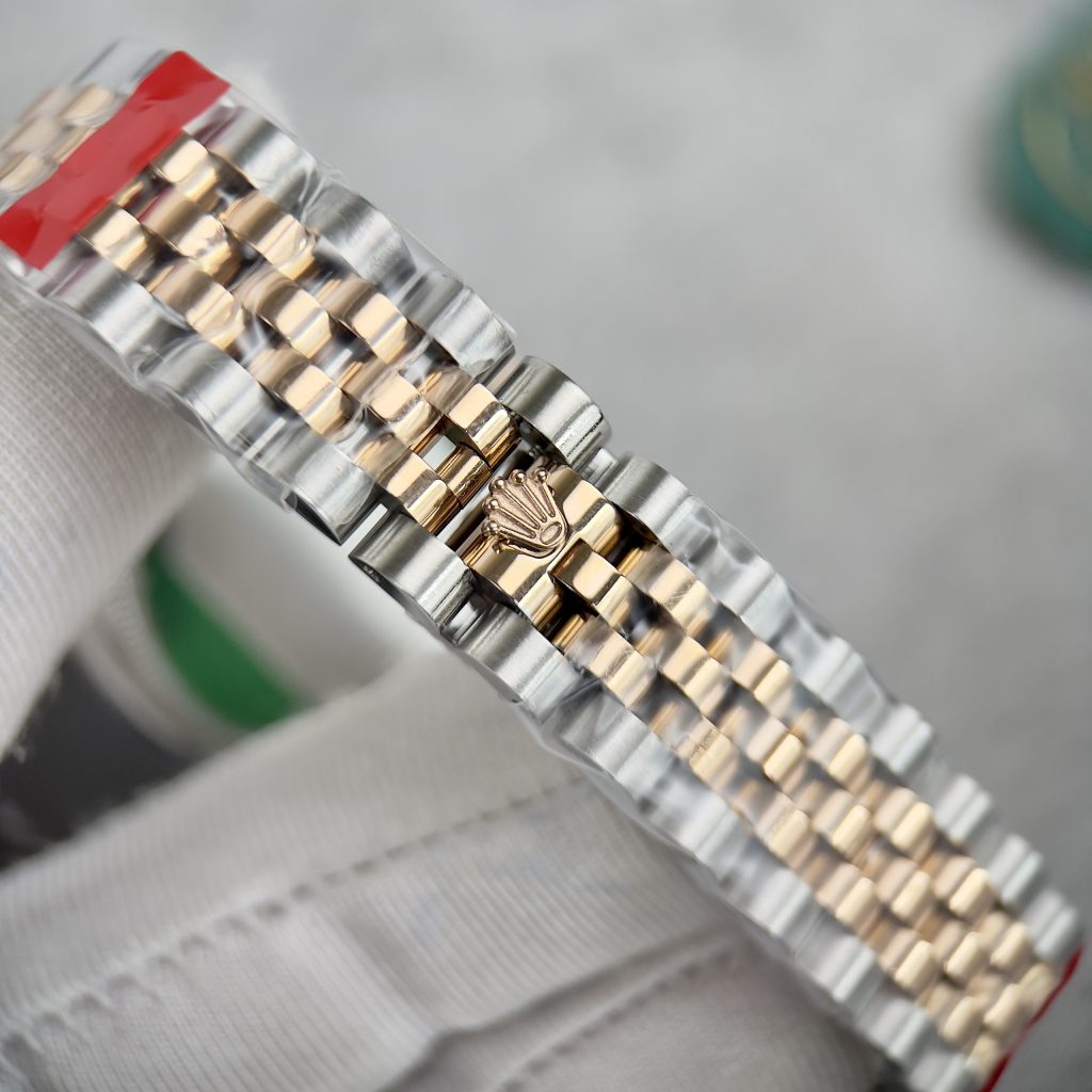 Đồng hồ Rolex Replica 11 nữ mặt số hồng EW Factory 31mm (11)