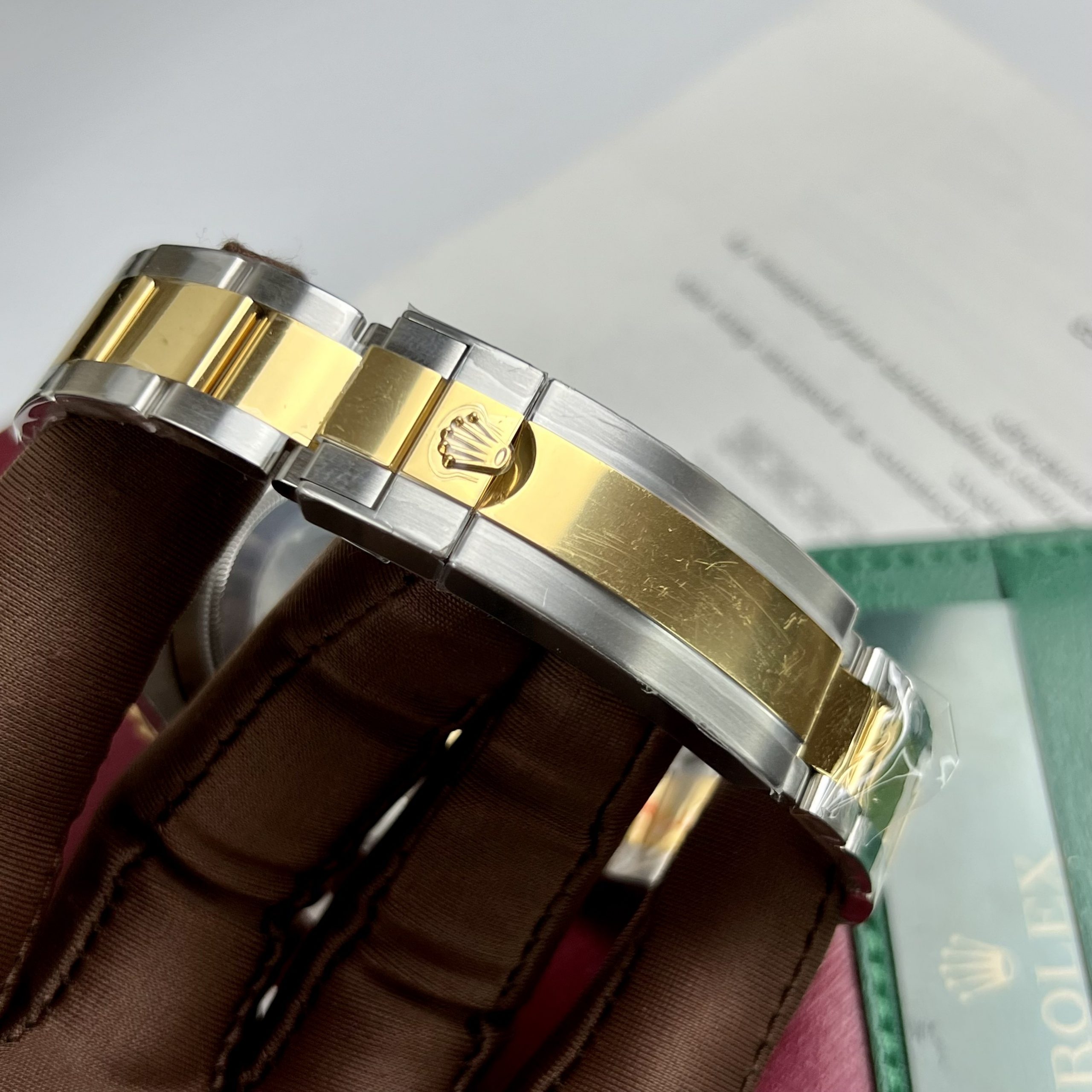 Đồng hồ Rolex Submariner Replica 11 nam mặt xanh EW Factory 40mm (4) Đồng hồ Rolex Submariner Replica 11 nam mặt xanh EW Factory 40mm (2)