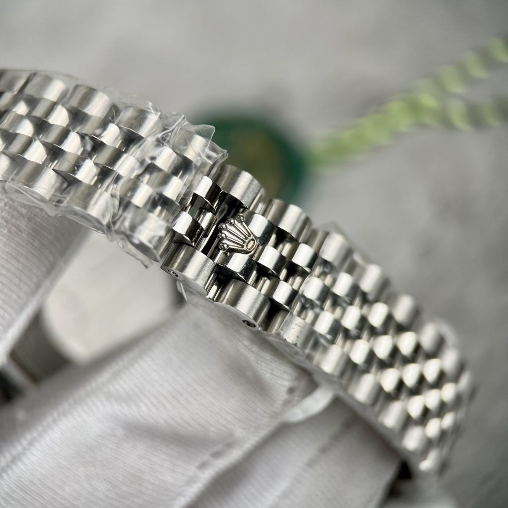 Đồng hồ nam Rolex DateJust Replica 11 nam đính đá EW Factory 41mm (2)