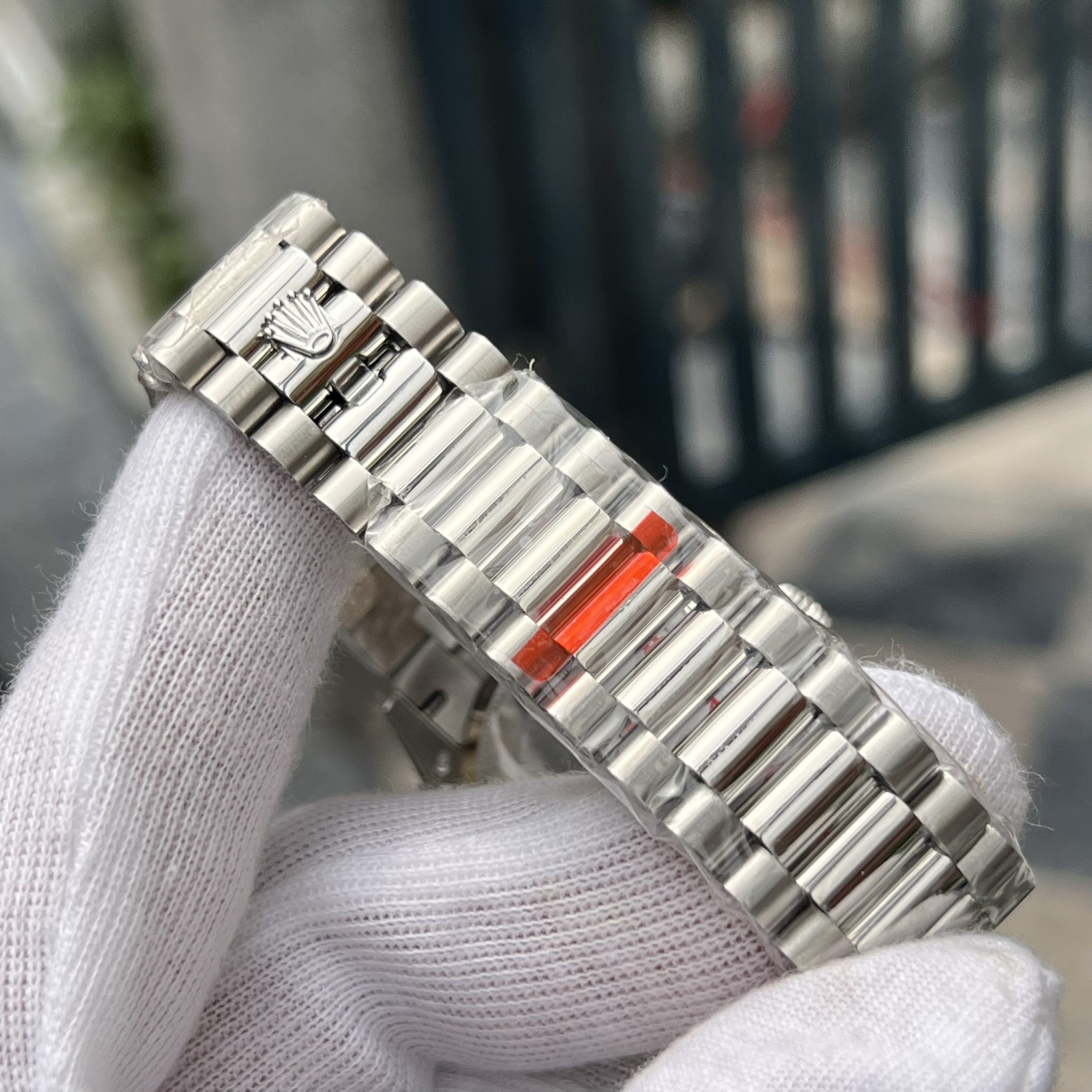 Đồng hồ nam Rolex Day-Date đính đá Replica 11 EW Factory 40mm (2) Đồng hồ nam Rolex Day-Date đính đá Replica 11 EW Factory 40mm (2)