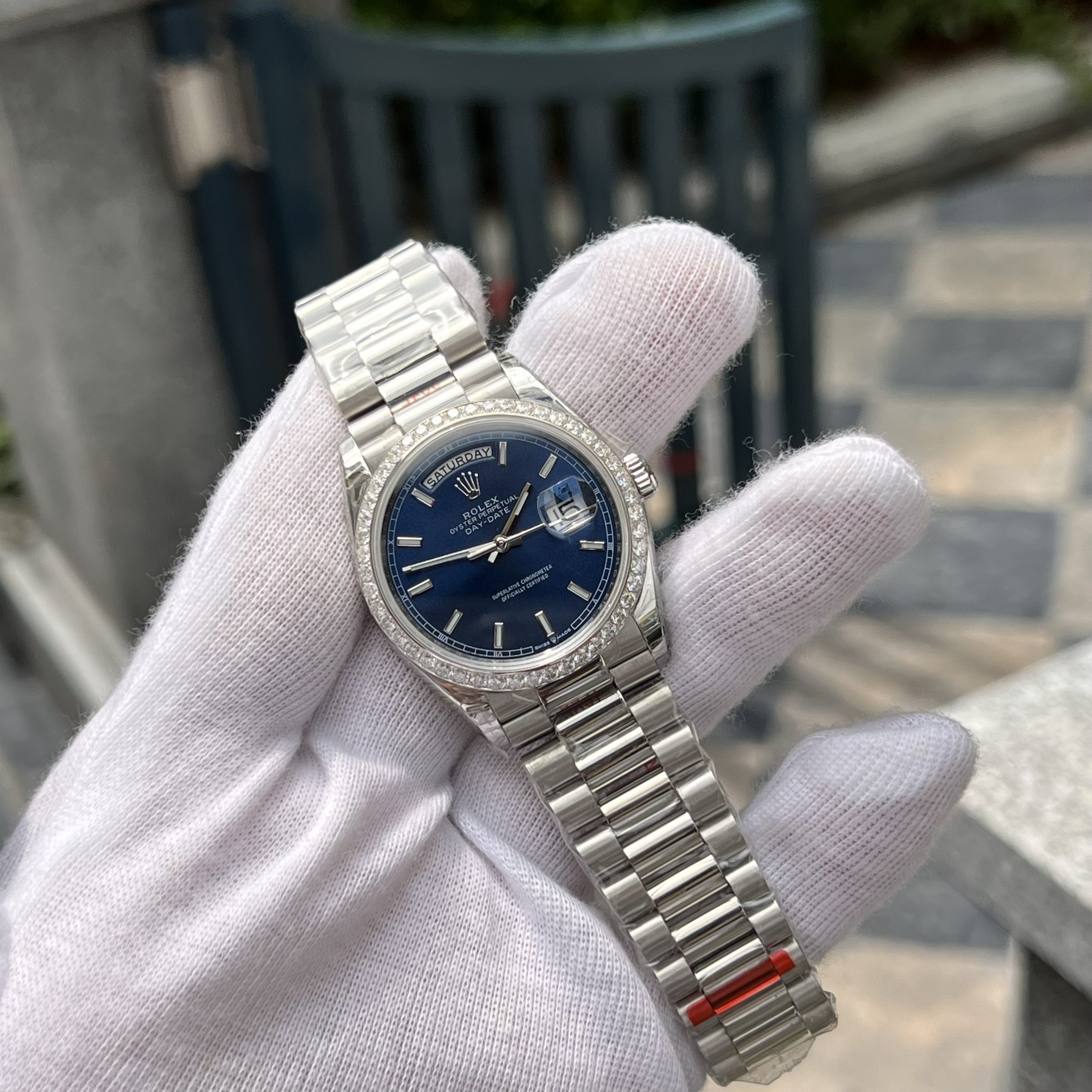 Đồng hồ nam Rolex Day-Date đính đá Replica 11 EW Factory 40mm (4) Đồng hồ nam Rolex Day-Date đính đá Replica 11 EW Factory 40mm (2)