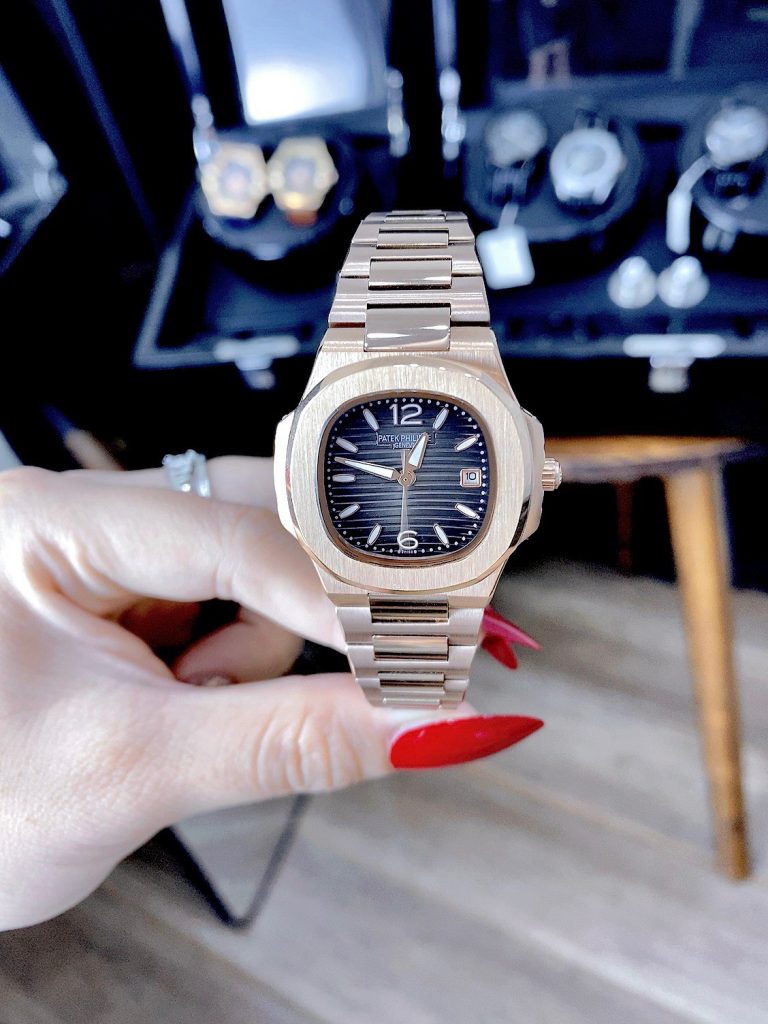 Đồng hồ nữ Patek Philippe Nautilus dây kim loại Fake giá rẻ 32mm (2)