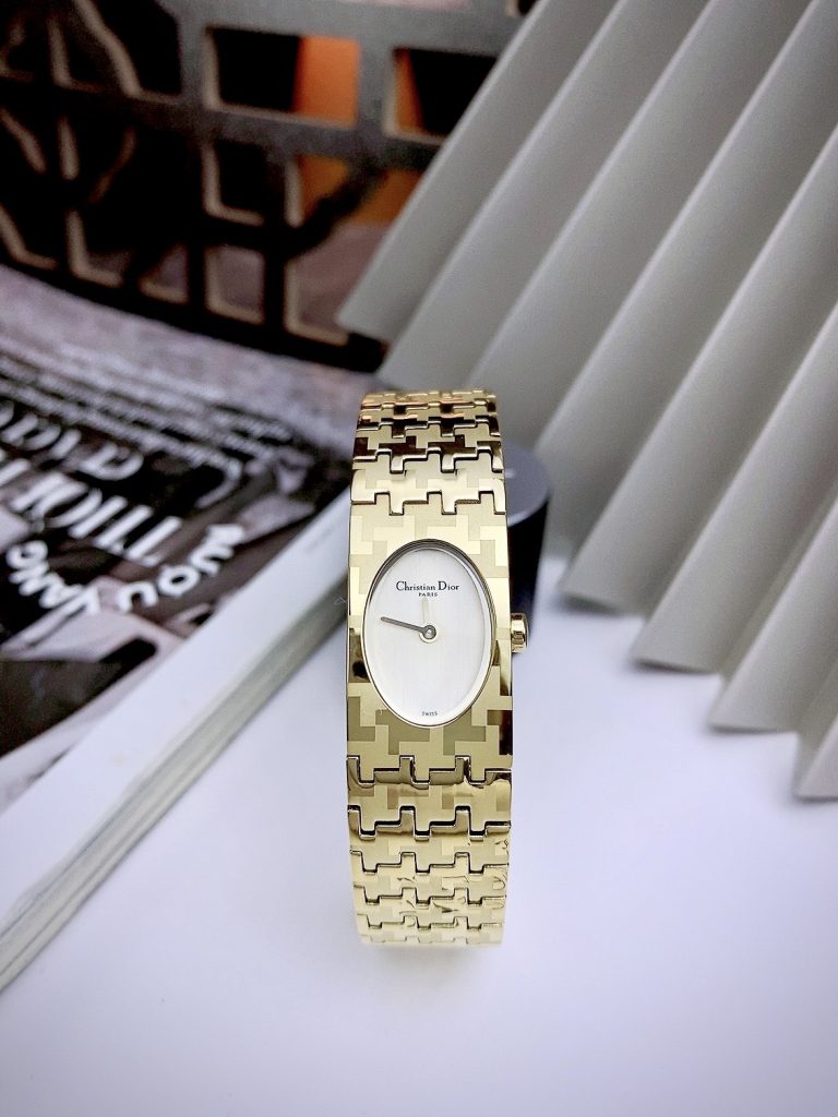 Đồng hồ Christian Dior nữ siêu cấp dây kim loại mạ vàng (2)