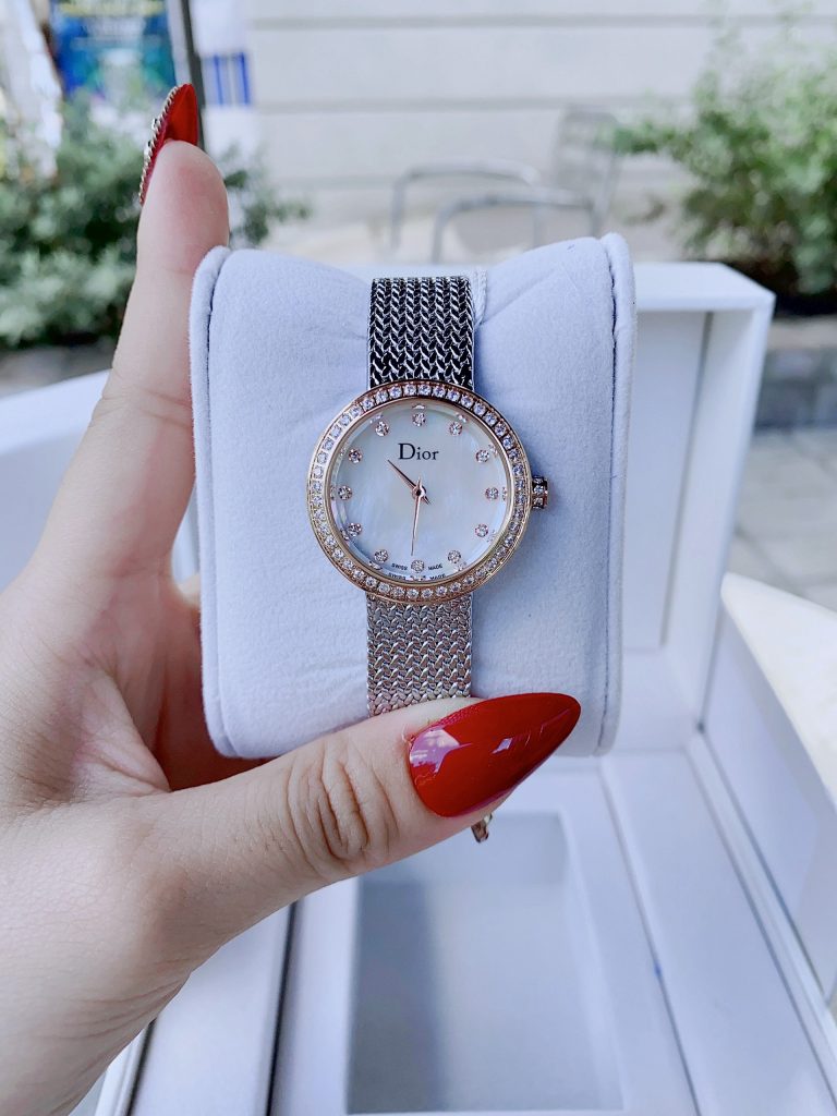 Đồng hồ Dior Satine nữ mặt tròn đính đá dây thép lụa mềm 30mm