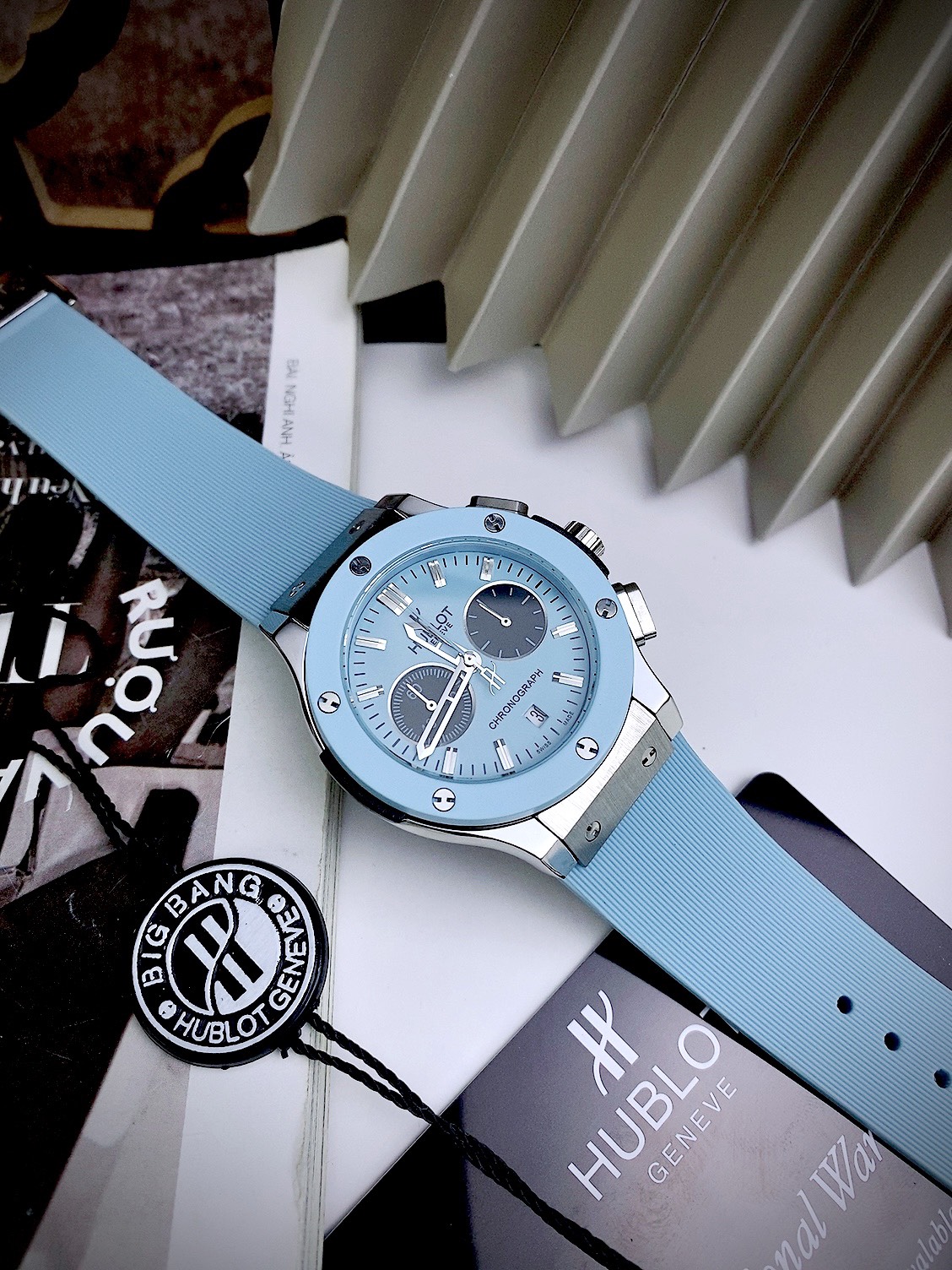 Đồng hồ Hublot giá 2 triệu Fake máy Nhật màu xanh dương Unisex 38mm (6) Đồng hồ Hublot giá 2 triệu Fake máy Nhật màu xanh dương Unisex 38mm (7)