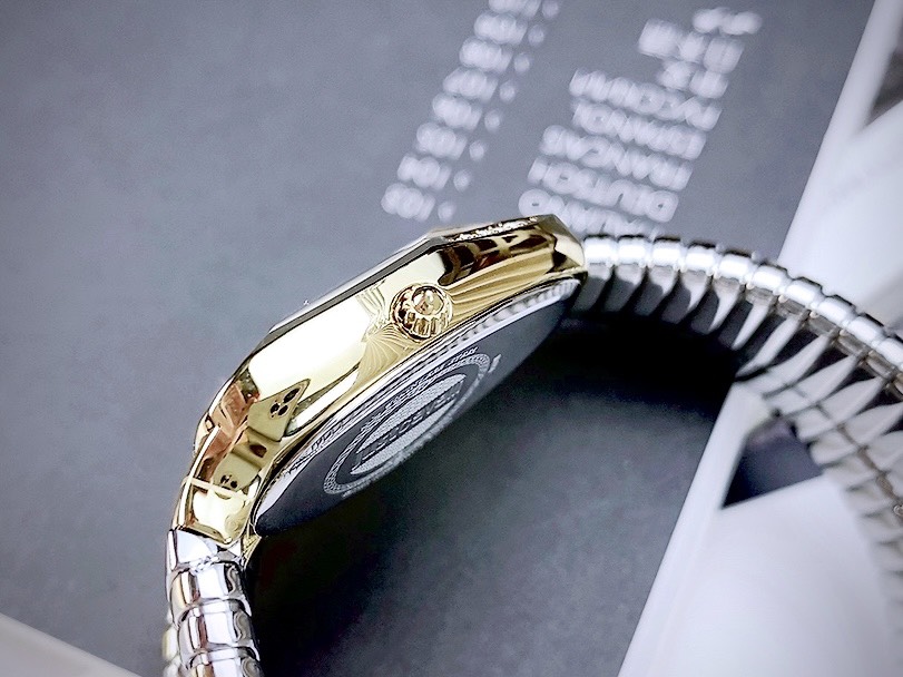 Đồng hồ Just Cavalli nữ hình rắn quấn cổ tay Like auth mặt xanh 28mm (1)