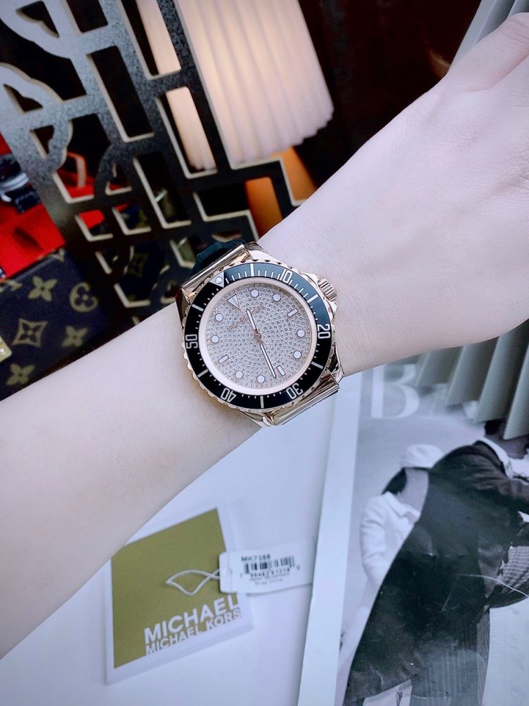 Đồng hồ Michael Kors Slim Everest máy Quartz Nhật Like Auth 42mm (2)
