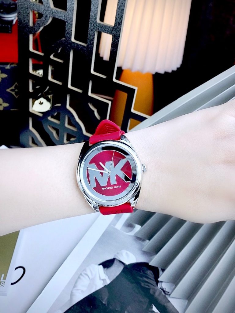 Đồng hồ Michael Kors dây cao su mặt tròn Like Auth 42mm (7)