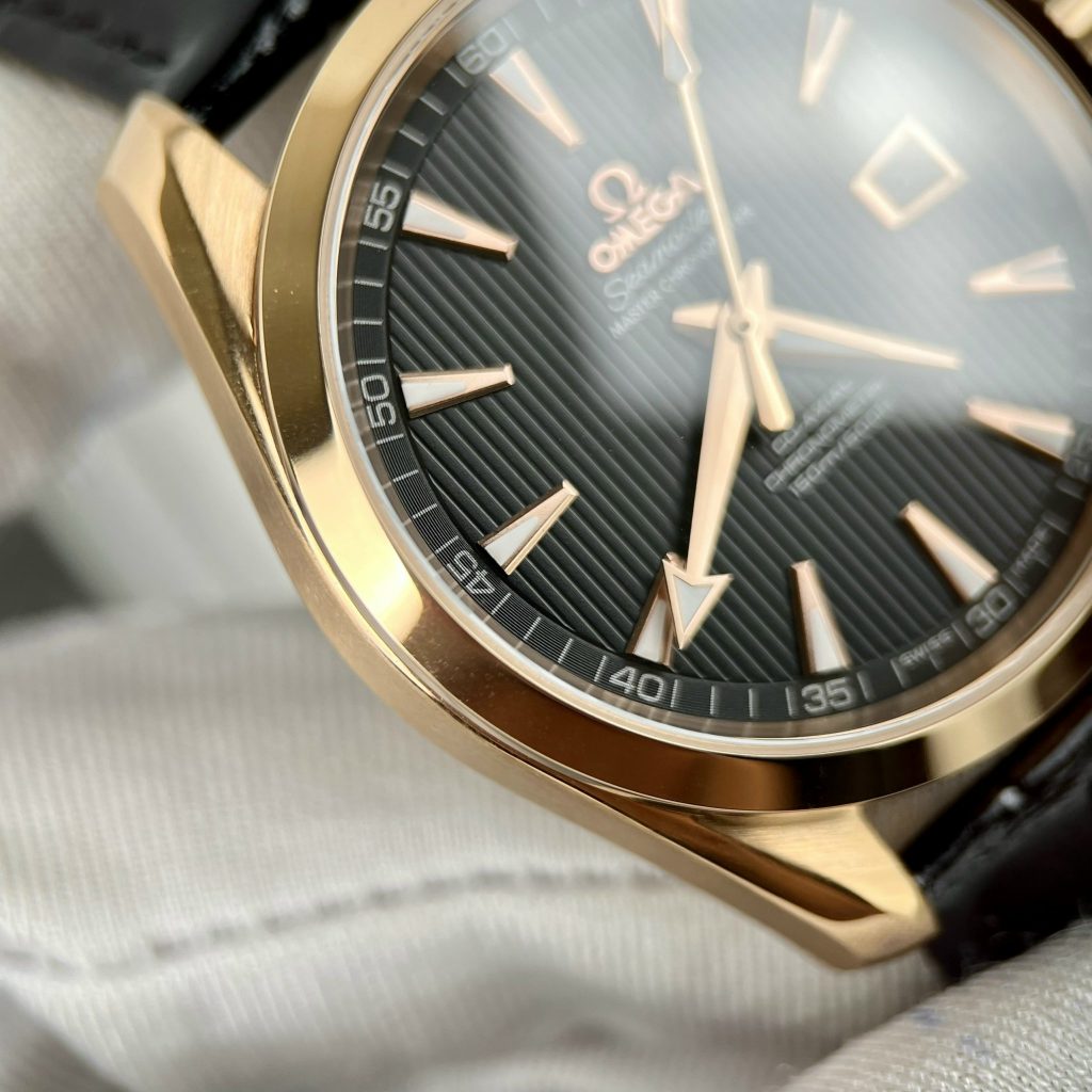 Đồng hồ Omega Seamaster Fake 11 máy thụy sỹ cao cấp 38 (2)