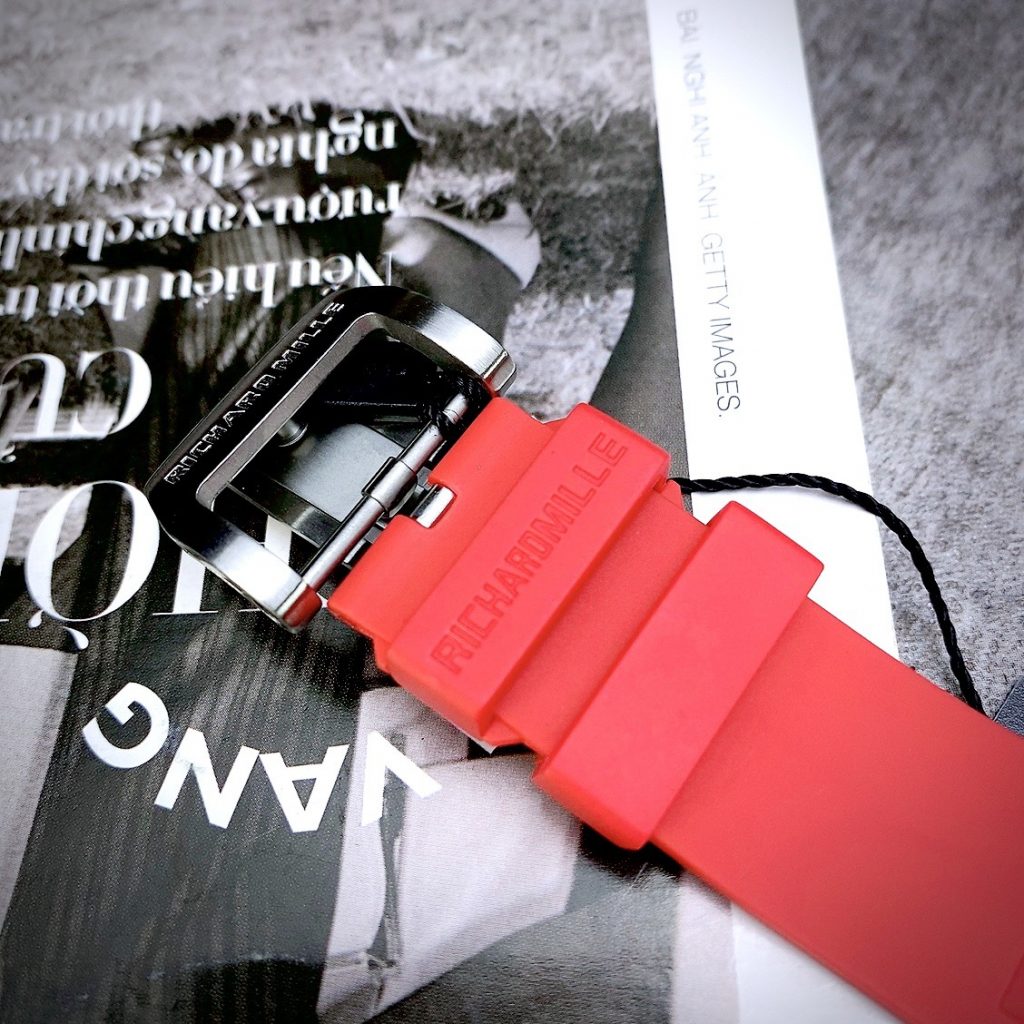Đồng hồ Richard Mille fake máy Nhật giá rẻ dây cao su màu đỏ 45mm