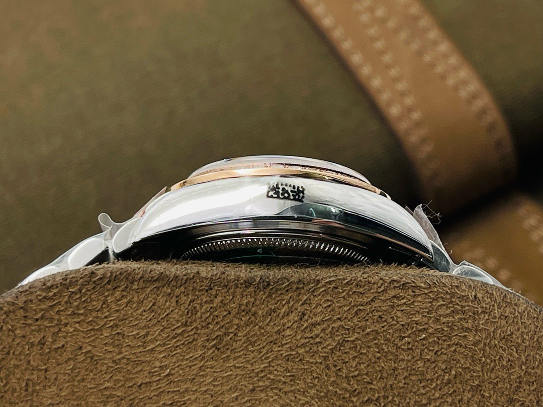 Đồng hồ Rolex DateJust Lady nữ mặt khảm xà cừ Rep 11 Thụy Sỹ 28mm (5) Đồng hồ Rolex DateJust Lady nữ mặt khảm xà cừ Rep 11 Thụy Sỹ 28mm (2)