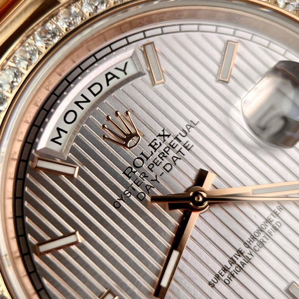 Đồng hồ Rolex Day-Date Rose Gold nam đính đá Replica 11 thụy sỹ 40mm (2)