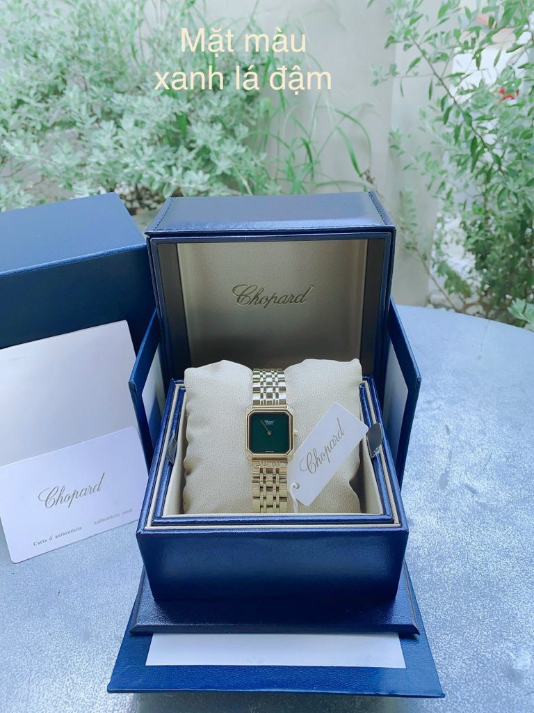 Đồng hồ nữ Chopard giá rẻ dây kim loại mạ vàng mặt vuông 30mm (1)