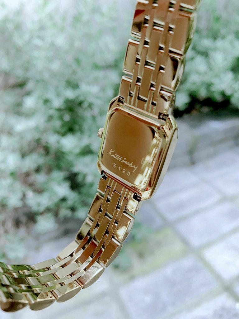 Đồng hồ nữ Chopard giá rẻ dây kim loại mạ vàng mặt vuông 30mm (1)