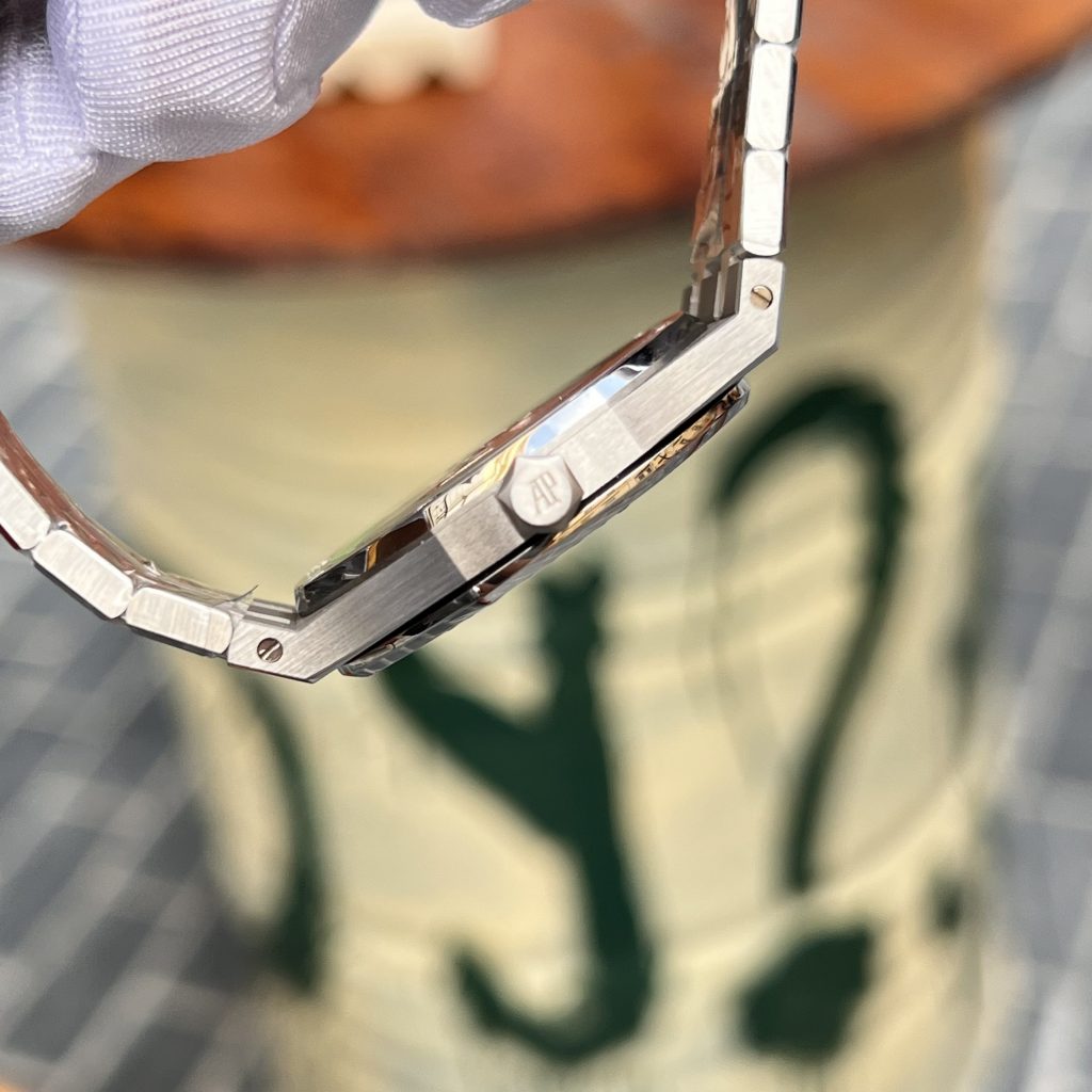 Đồng hồ Audemars Piguet Royal Oak Rep 11 Thụy Sỹ nữ đính đá 33mm (2)