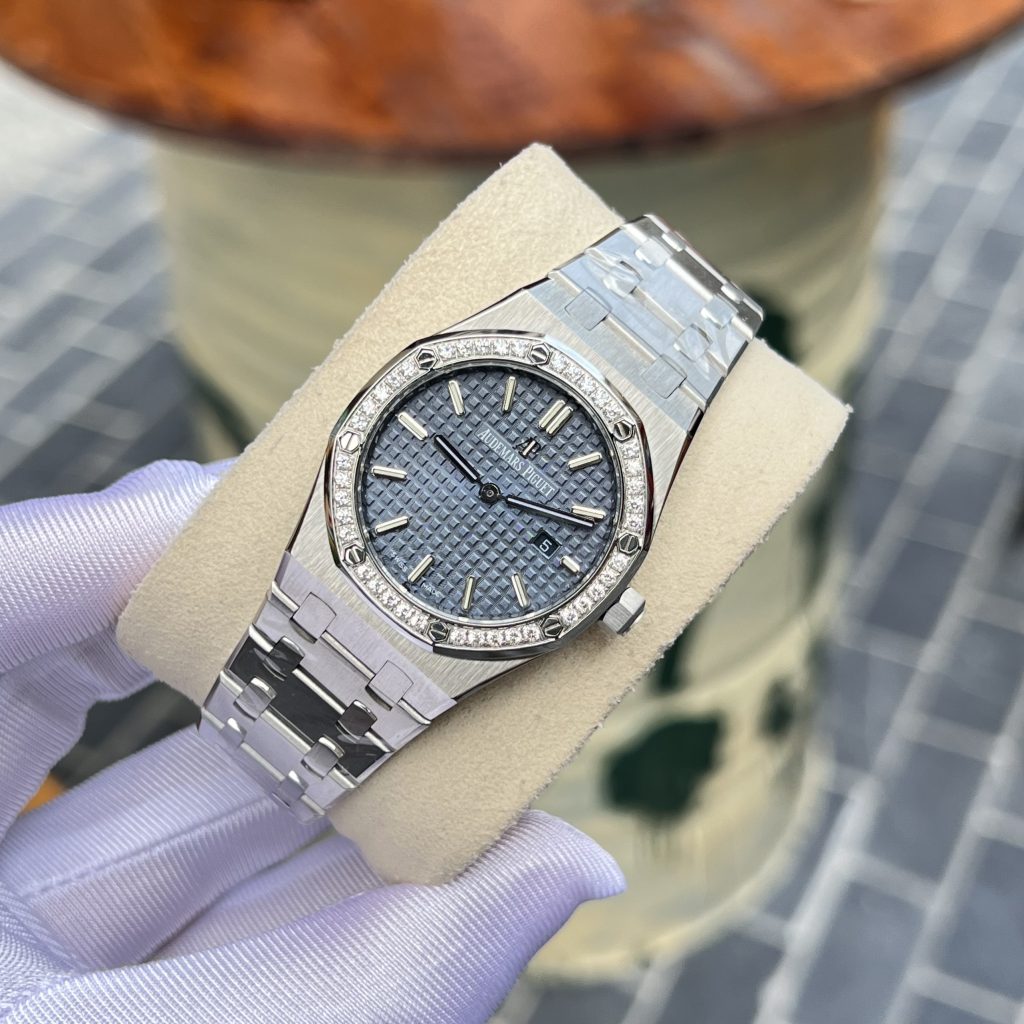 Đồng hồ Audemars Piguet Royal Oak Rep 11 Thụy Sỹ nữ đính đá 33mm (2)