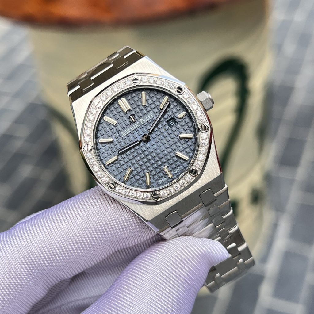 Đồng hồ Audemars Piguet Royal Oak Rep 11 Thụy Sỹ nữ đính đá 33mm (2)