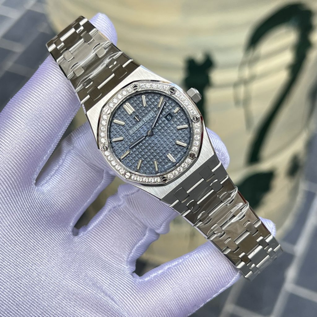 Đồng hồ Audemars Piguet Royal Oak Rep 11 Thụy Sỹ nữ đính đá 33mm (2)