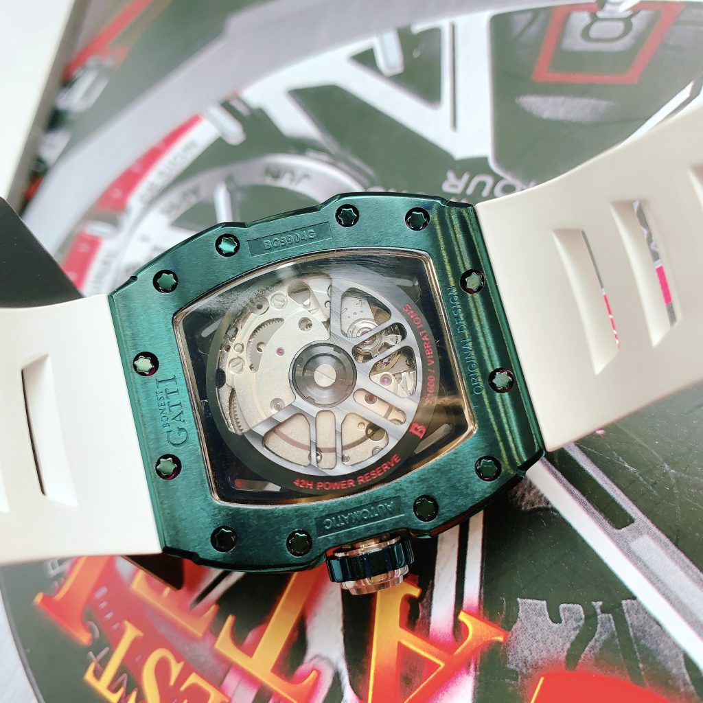 Bảo Hành 5 Năm Lỗi 1 Đổi 1 Trong 7 Ngày Hỗ Trợ Bảo Hành Sản Phẩm Trọn Đời Miễn Phí Giao Hàng Toàn Quốc Nhận Hàng Kiểm Tra Trước Khi Thanh Toán Thông số – Đồng hồ Bonest Gatti chính hãng Đường kính: 45mm Mặt kính: Sapphire nguyên khối Vỏ và khóa: Thép không gỉ Bộ máy: Automatic - Cơ tự động Dây đeo: Dây cao su cao cấp Chống nước: 5ATM