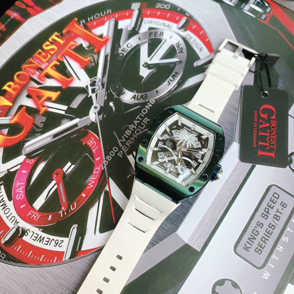 Bảo Hành 5 Năm Lỗi 1 Đổi 1 Trong 7 Ngày Hỗ Trợ Bảo Hành Sản Phẩm Trọn Đời Miễn Phí Giao Hàng Toàn Quốc Nhận Hàng Kiểm Tra Trước Khi Thanh Toán Thông số – Đồng hồ Bonest Gatti chính hãng Đường kính: 45mm Mặt kính: Sapphire nguyên khối Vỏ và khóa: Thép không gỉ Bộ máy: Automatic - Cơ tự động Dây đeo: Dây cao su cao cấp Chống nước: 5ATM