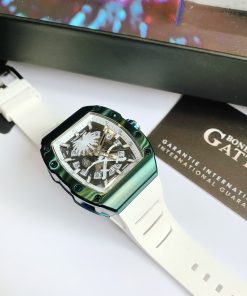 Bảo Hành 5 Năm Lỗi 1 Đổi 1 Trong 7 Ngày Hỗ Trợ Bảo Hành Sản Phẩm Trọn Đời Miễn Phí Giao Hàng Toàn Quốc Nhận Hàng Kiểm Tra Trước Khi Thanh Toán Thông số – Đồng hồ Bonest Gatti chính hãng Đường kính: 45mm Mặt kính: Sapphire nguyên khối Vỏ và khóa: Thép không gỉ Bộ máy: Automatic - Cơ tự động Dây đeo: Dây cao su cao cấp Chống nước: 5ATM