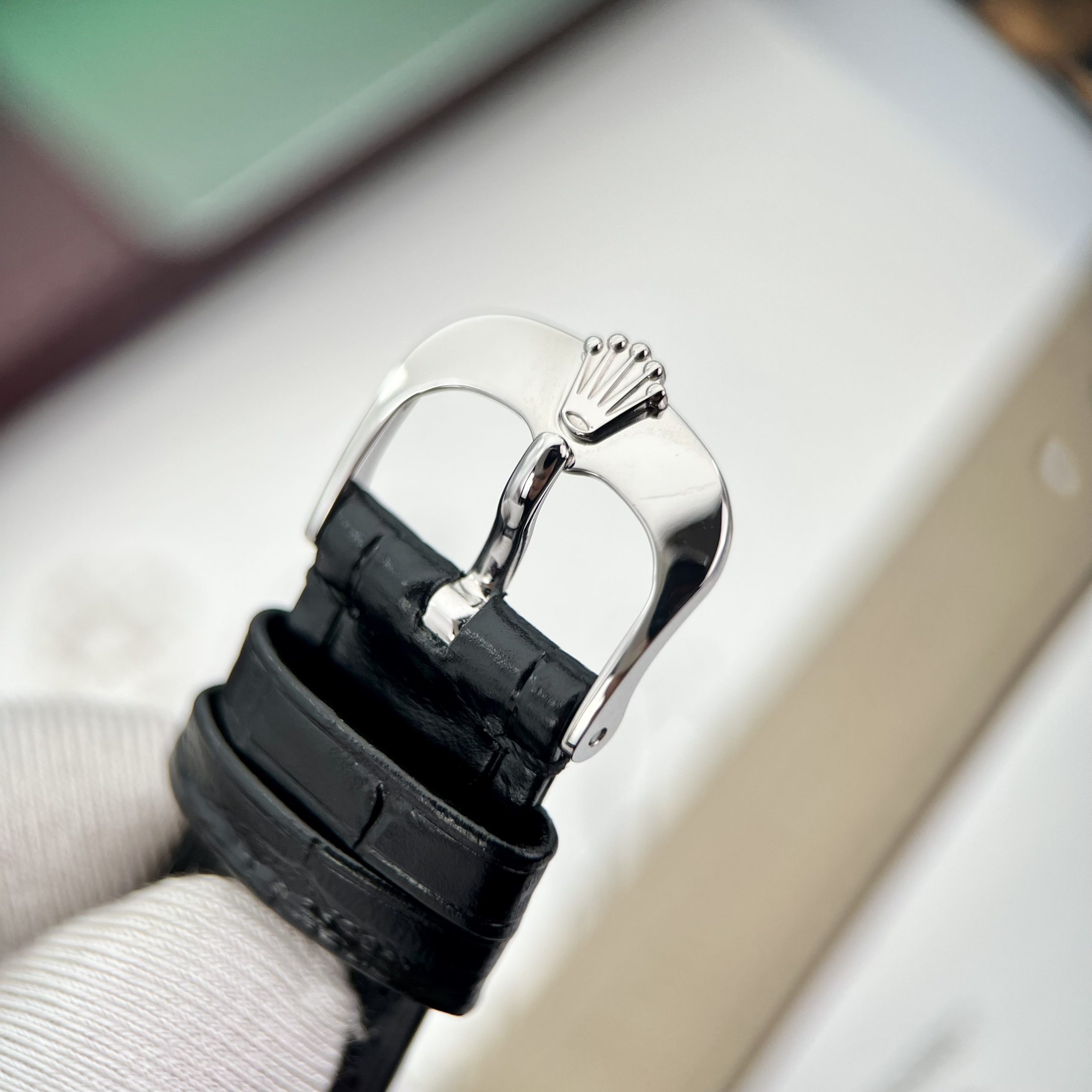 Đồng hồ Rolex Replica 11 Cellini Dual Time nam mặt trắng 39mm (1) Đồng hồ Rolex Replica 11 Cellini Dual Time nam mặt trắng 39mm (2)