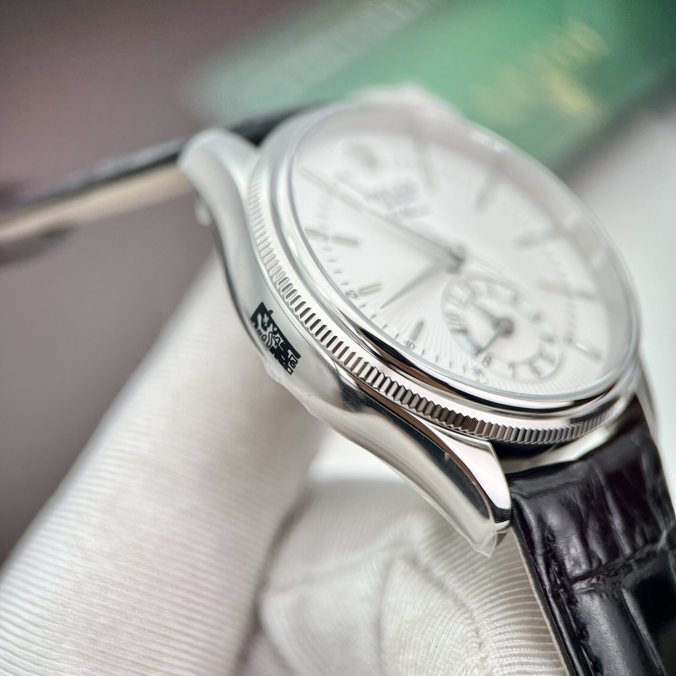 Đồng hồ Rolex Replica 11 Cellini Dual Time nam mặt trắng 39mm (5) Đồng hồ Rolex Replica 11 Cellini Dual Time nam mặt trắng 39mm (2)