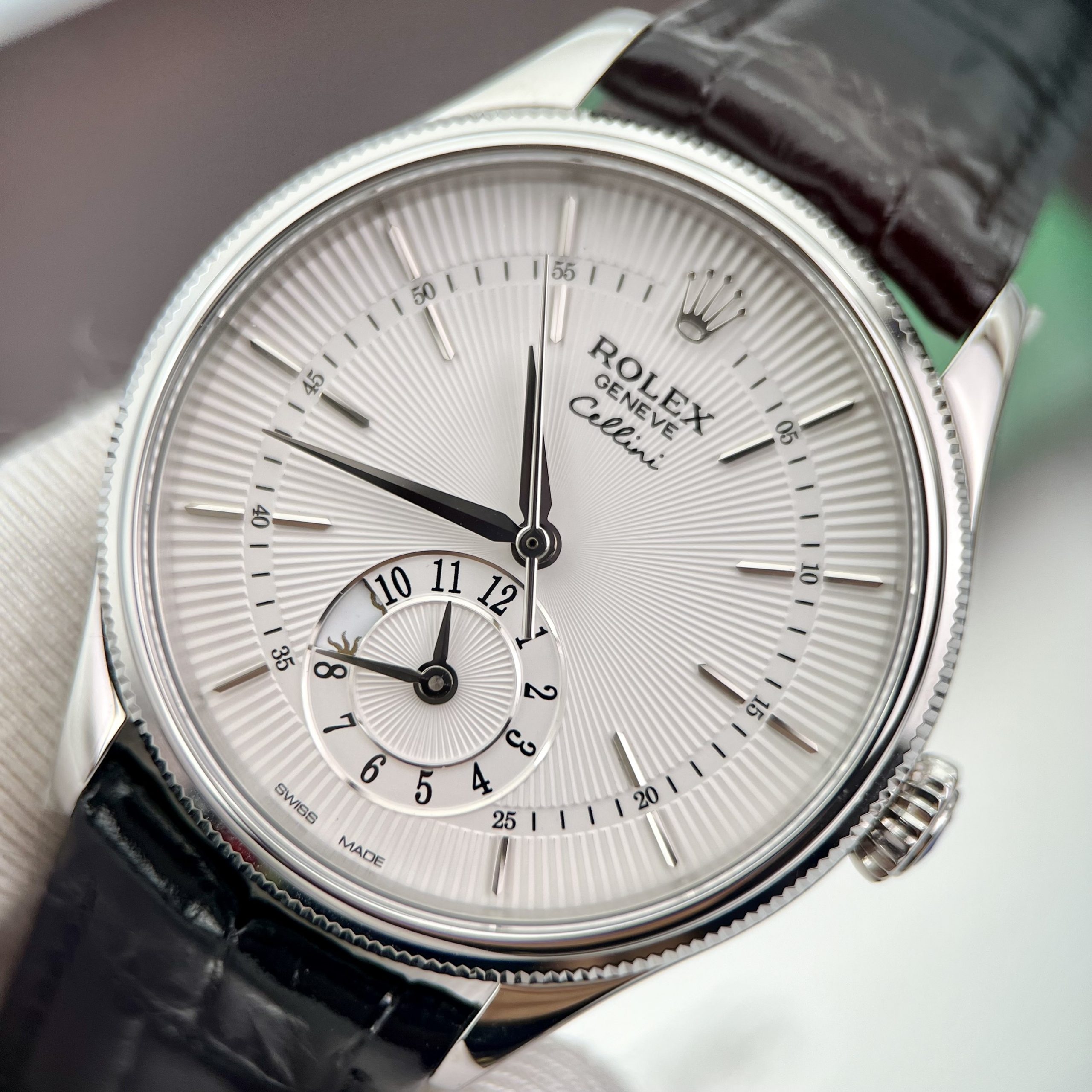 Đồng hồ Rolex Replica 11 Cellini Dual Time nam mặt trắng 39mm (6) Đồng hồ Rolex Replica 11 Cellini Dual Time nam mặt trắng 39mm (2)