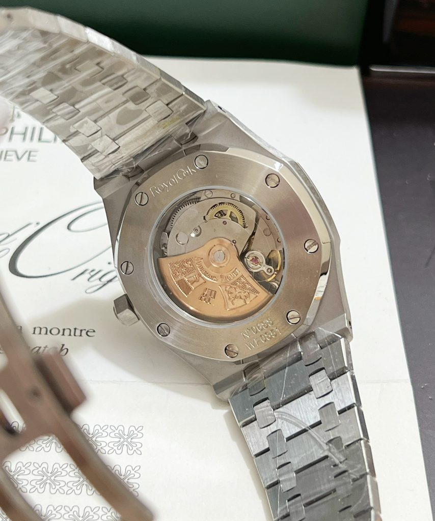 Đồng hồ nam Audemars Piguet mặt trắng đính đá Fake giá rẻ 41mm (2)