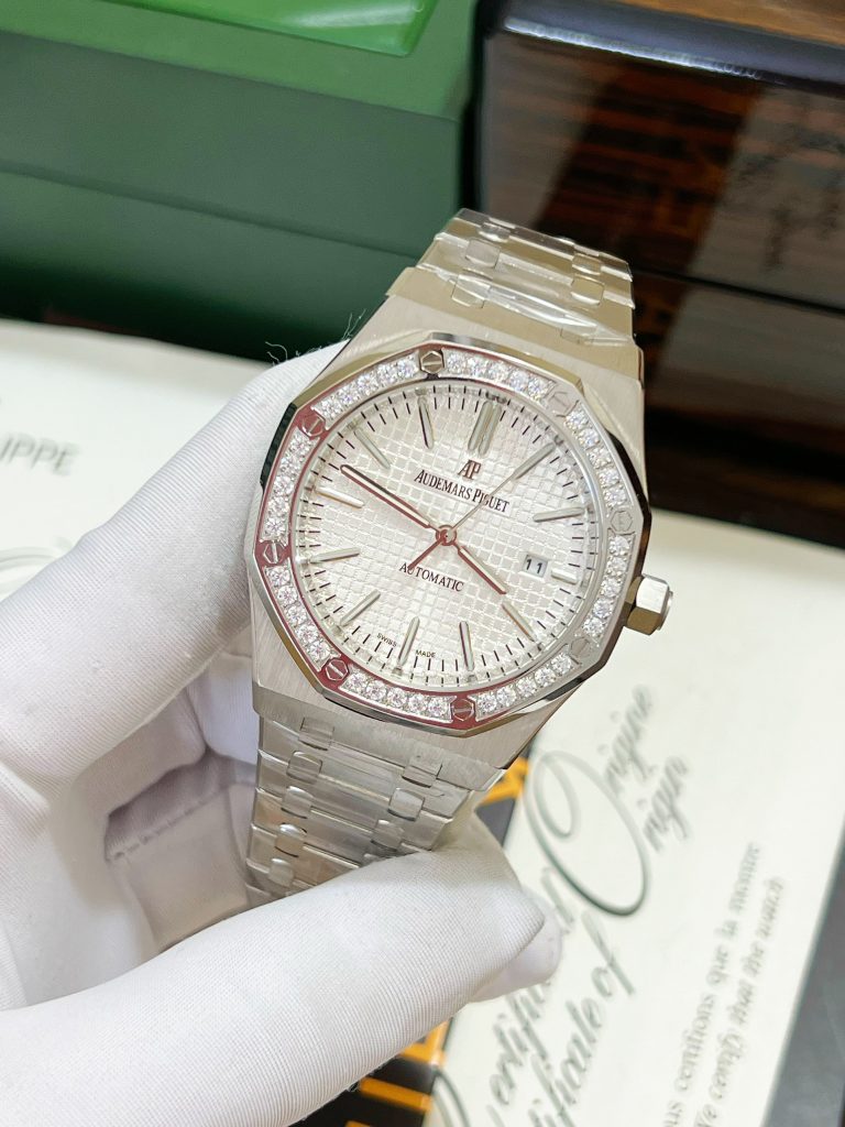 Đồng hồ nam Audemars Piguet mặt trắng đính đá Fake giá rẻ 41mm (2)
