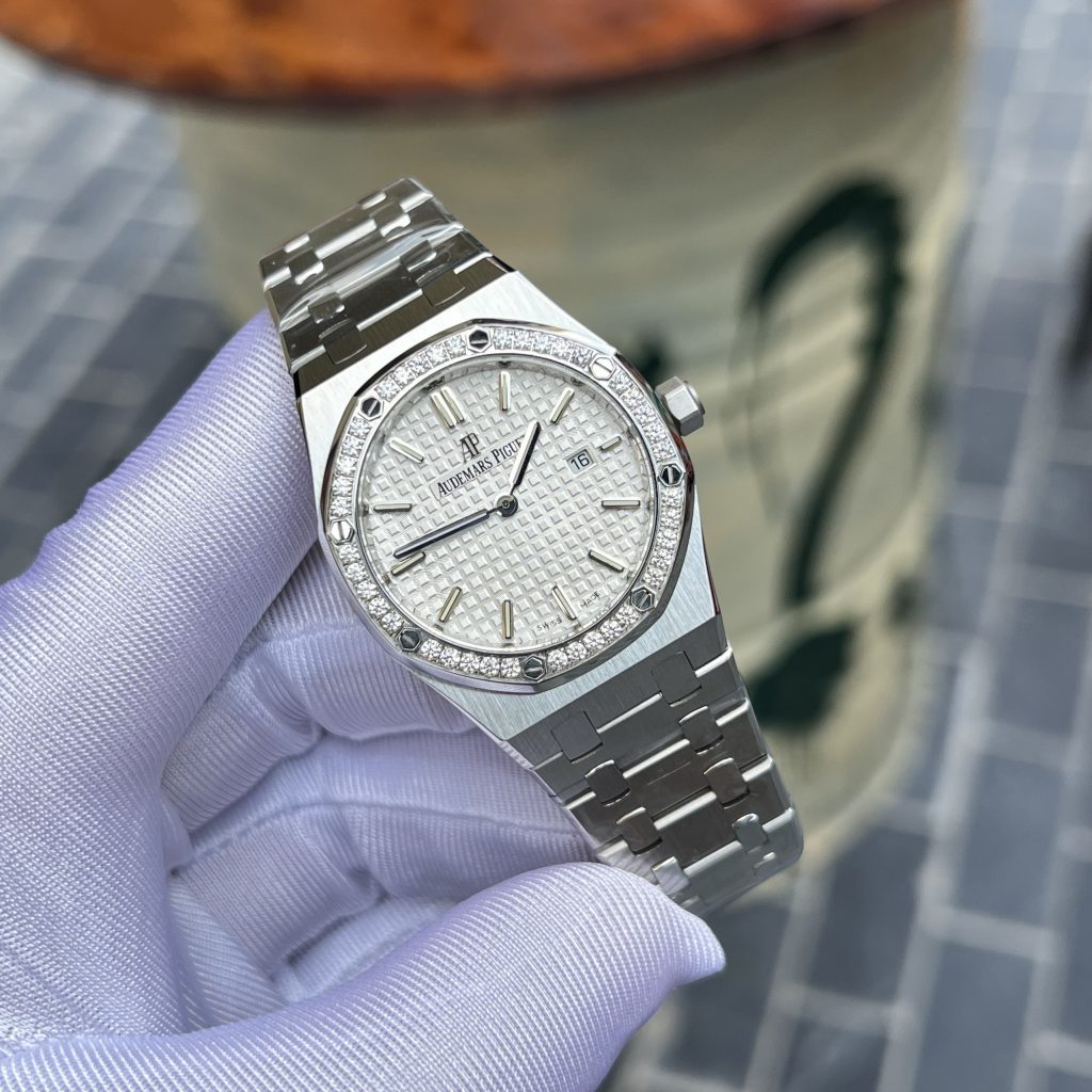 Đồng hồ nữ Audemars Piguet Royal Oak đính đá Replica 11 Thụy Sỹ 33mm (2)