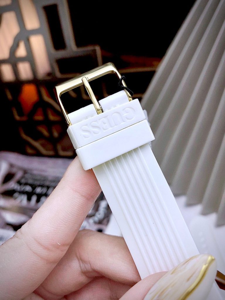 Đồng hồ nữ Like Auth Guess Eco-Friendly GW0409L2 màu trắng 39mm (2)