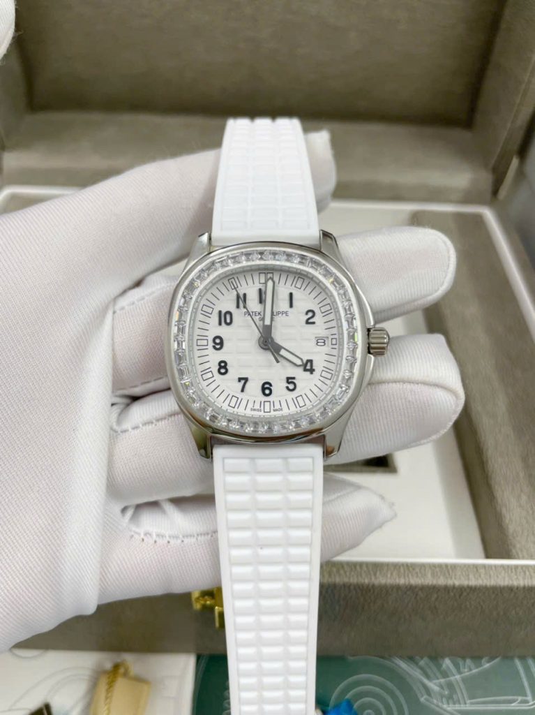 Đồng hồ nữ Patek Philippe đính đá Baguette máy Pin Nhật 35mm (4)