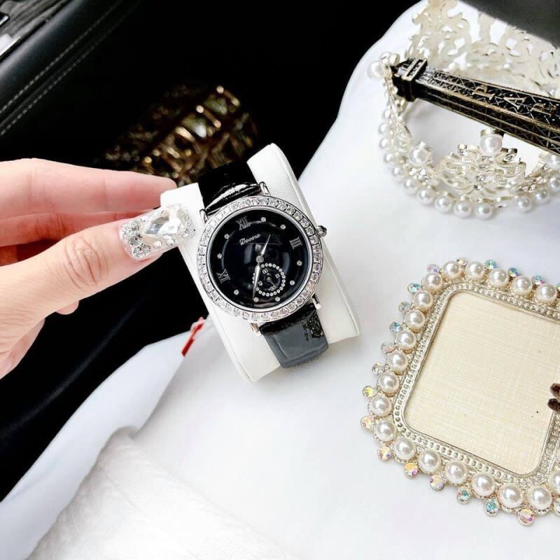 Đồng hồ nữ chính hãng Davena 31903 mặt đen đính đá 37mm (2)