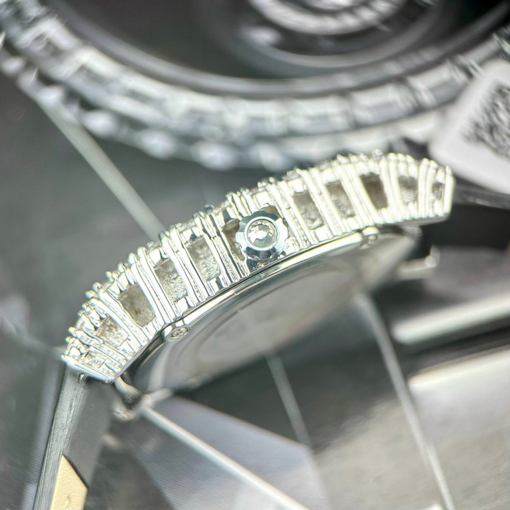 Đồng hồ Chopard L'heure Du Diamant đính đá mặt khảm xà cư Fake cao cấp 28x32mm (2)