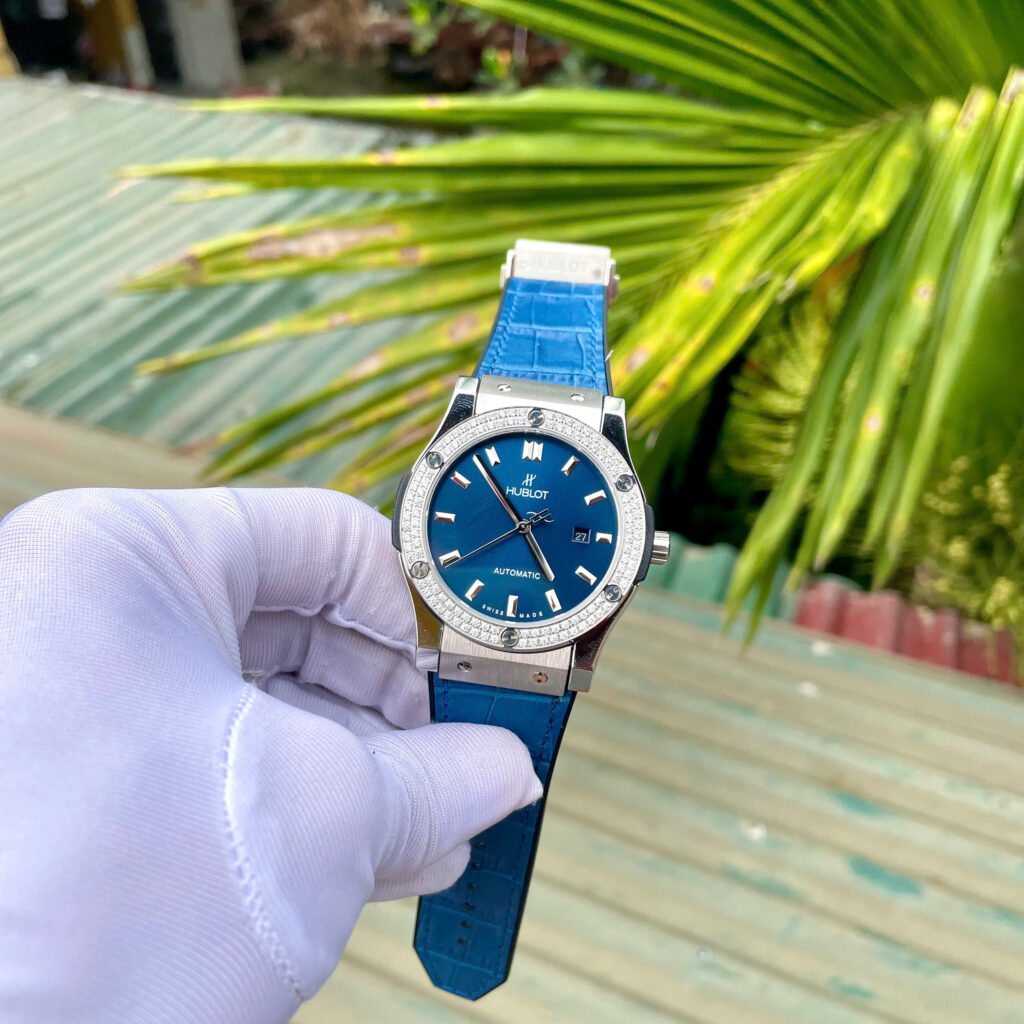 Đồng hồ Hublot nam đính đá máy cơ Automatic Hublot Classic Fusion màu xanh 42mm- DWatch