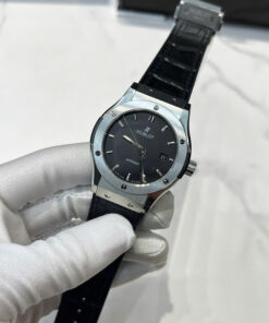 Đồng hồ Hublot nam siêu cấp máy cơ Nhật Bản ZF Hublot Classic Fusion màu đen - DWatch H01