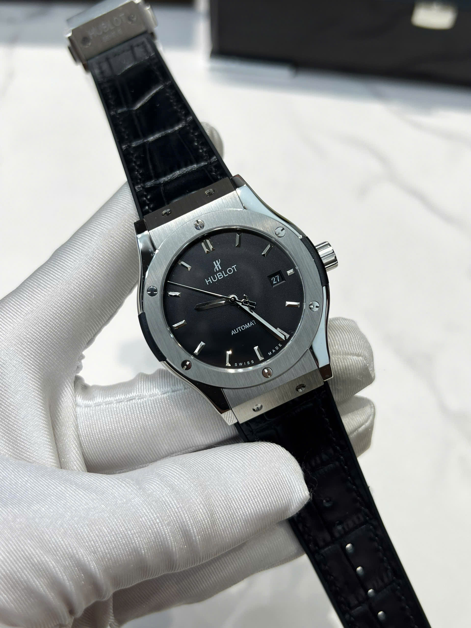 Đồng hồ Hublot nam siêu cấp máy cơ Nhật Bản ZF Hublot Classic Fusion màu đen - DWatch H01 (6) Đồng hồ Hublot nam siêu cấp máy cơ Nhật Bản ZF Hublot Classic Fusion màu đen - DWatch H01