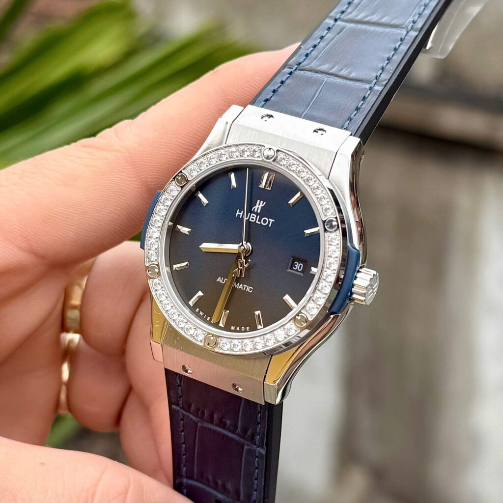 Đồng hồ Hublot nam siêu cấp máy cơ Nhật Bản ZF Hublot Classic Fusion màu đen - DWatch H02