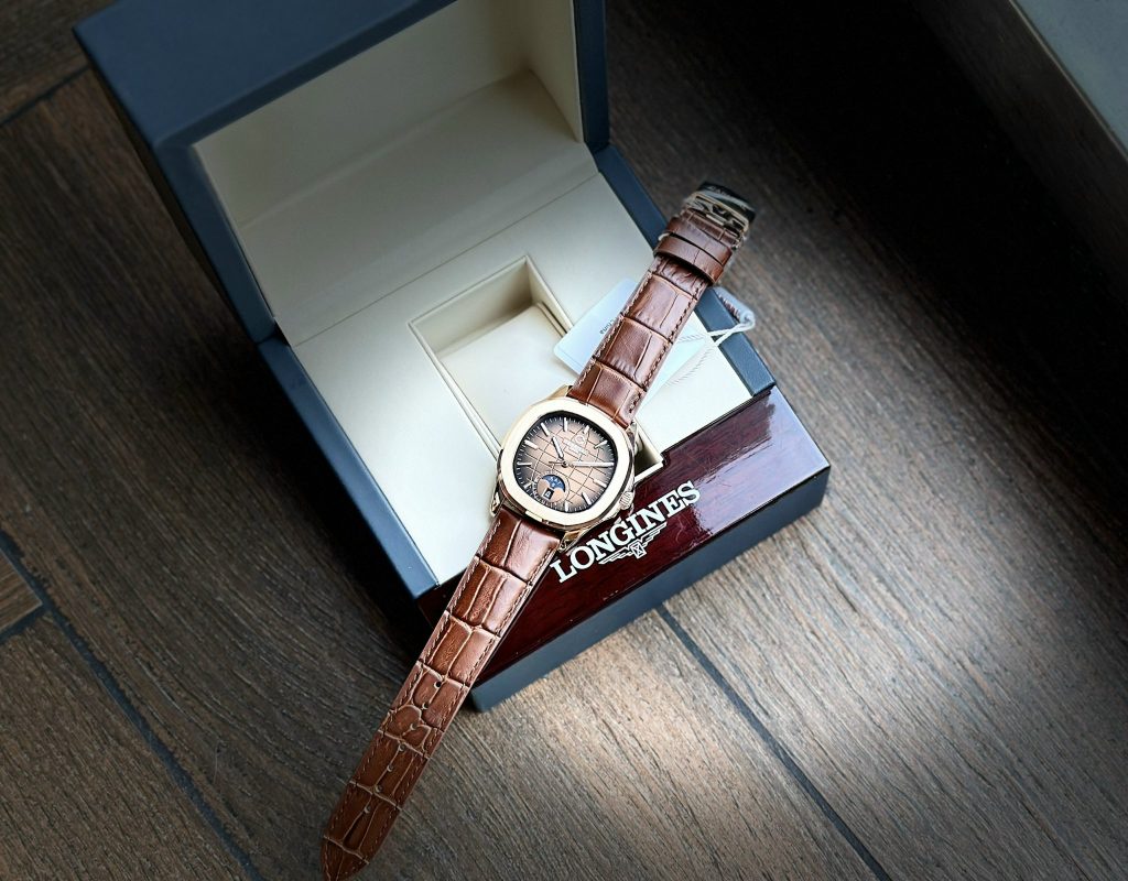 Đồng hồ Carnival của nước nào (2)