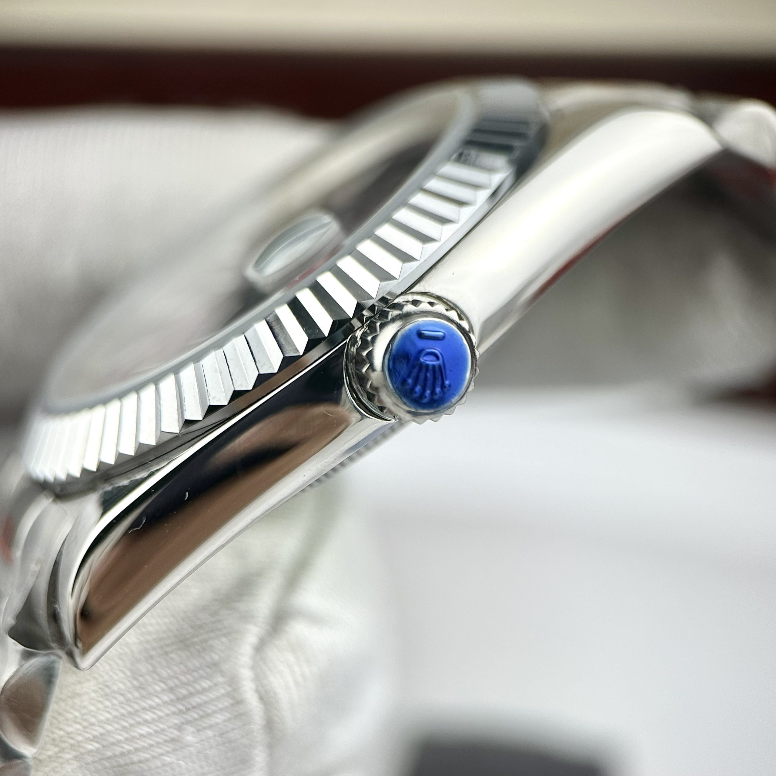 Đồng hồ Rolex Day-Date nam máy cơ Nhật cọc số dạ quang Fake 11 40mm (4) Đồng hồ Rolex Day-Date nam máy cơ Nhật cọc số dạ quang Fake 1:1 40mm