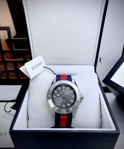 Đồng hồ like auth Gucci Drive YA136352 nam dây nato 40mm