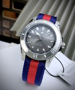 Đồng hồ like auth Gucci Drive YA136352 nam dây nato 40mm