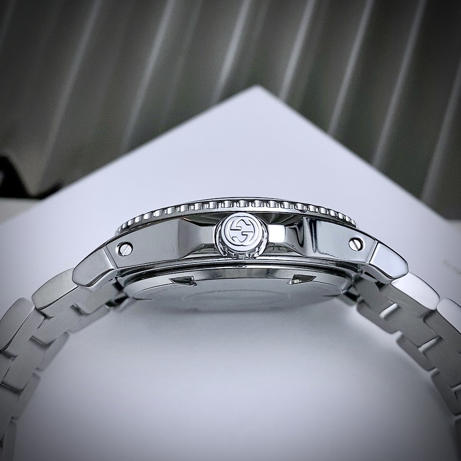 Đồng hồ nam like auth Gucci YA 136353 dây kim loại 40mm