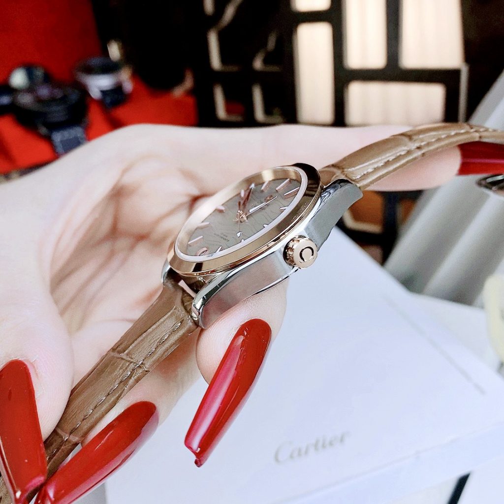 Đồng hồ nữ Omega Seamaster Aqua Terra day da mặt xám 34mm