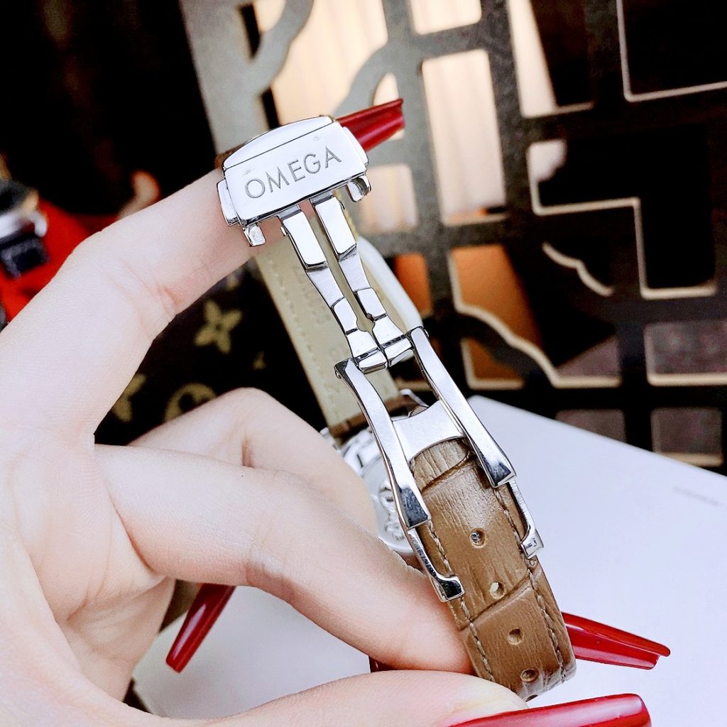 Đồng hồ nữ Omega Seamaster Aqua Terra day da mặt xám 34mm