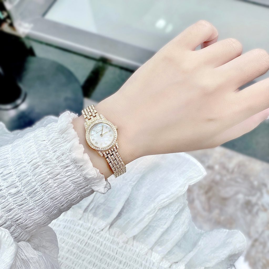 Đồng hồ Davena 61511 nữ chính hãng dây kim loại đính đá 22mm