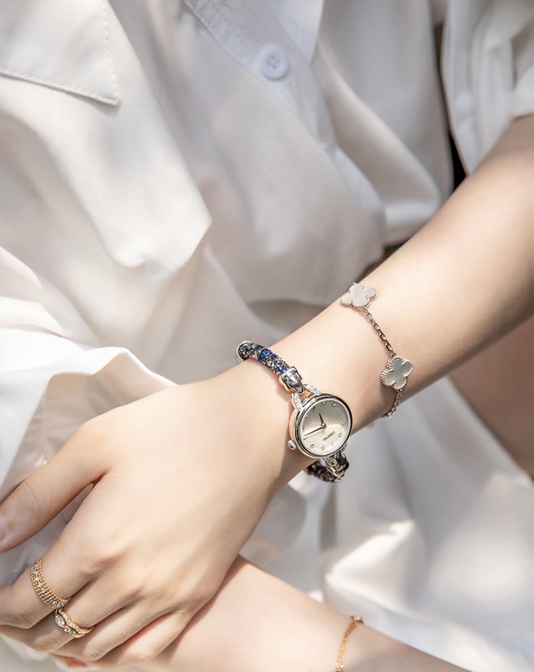 Đồng hồ Davena chính hãng nữ Davena D61539 Rose - Silver mặt khảm trai 28mm