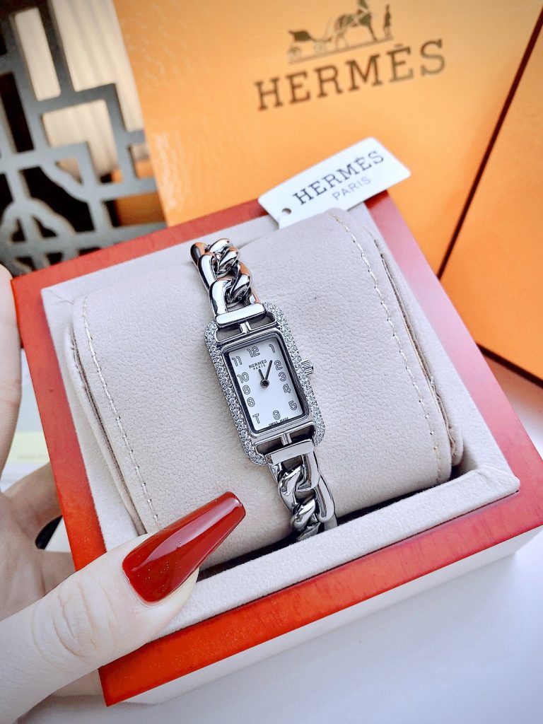 Đồng hồ Hermes nữ HERMES NANTUCKET dây kim loại Fake giá rẻ 20x34mm