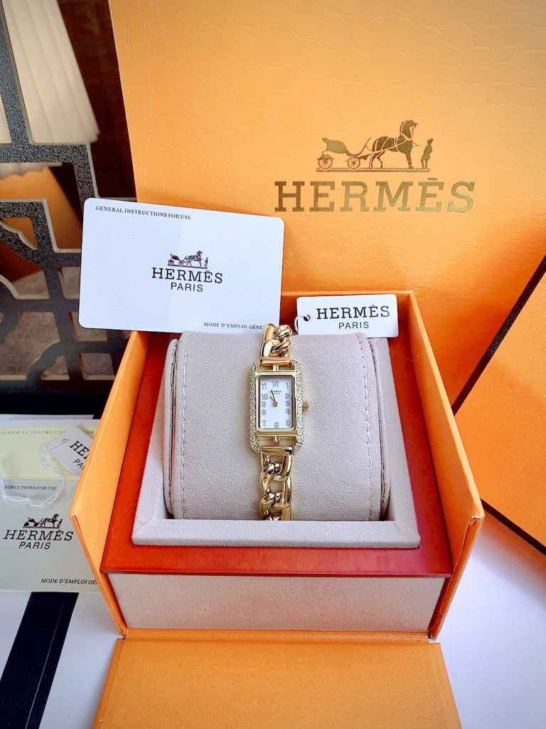Đồng hồ Hermes nữ HERMES NANTUCKET màu vàng Gold đính đá 20x34mm